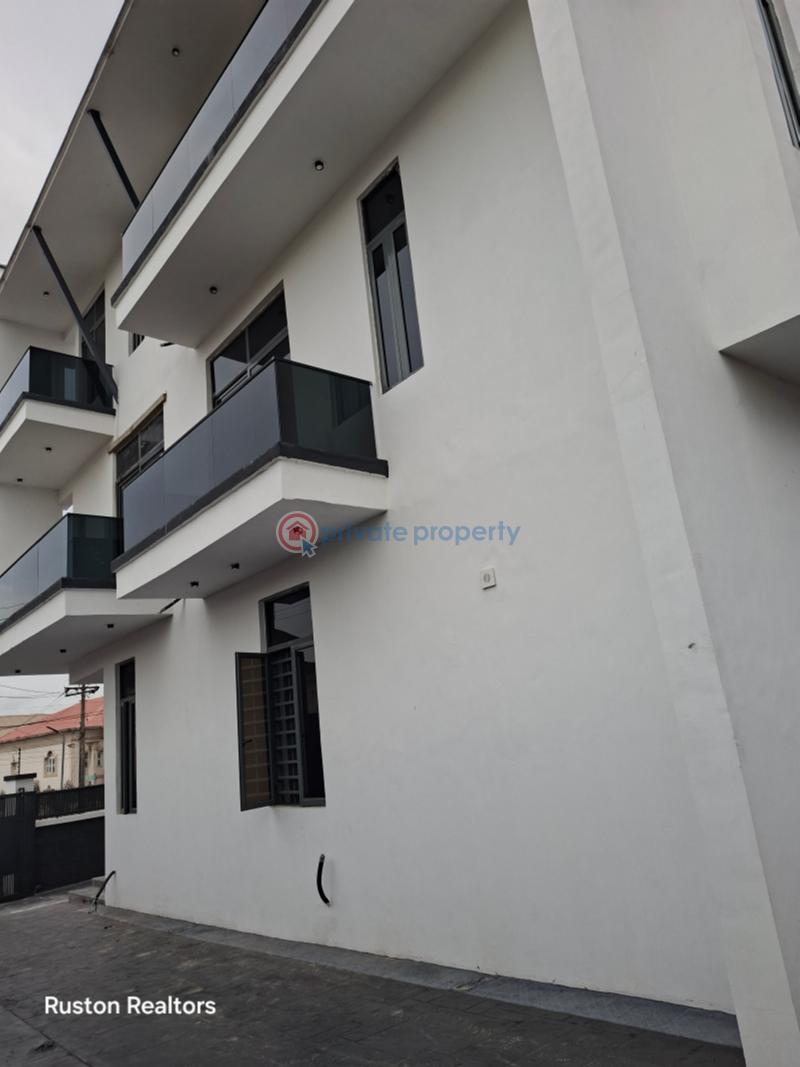 5 bedroom Semi detached Duplex For Sale Omole Phase1 Ikeja Lagos - 1