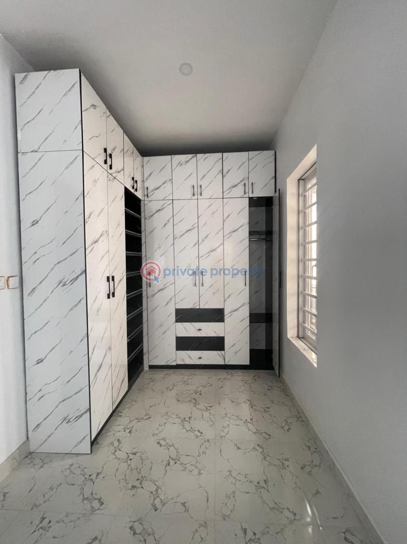 4 bedroom duplex with bq, in a a secured estate - 7 4 bedroom Duplex For Rent Close To The Bus Stop Agungi Lekki Lagos - 7