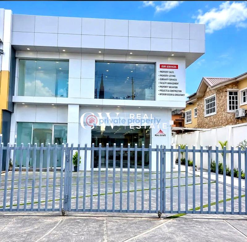 4 bedroom Commercial Property For Rent Accessible And Well Positioned Ideal For Corporate And Comme Lekki Phase 1 Lagos