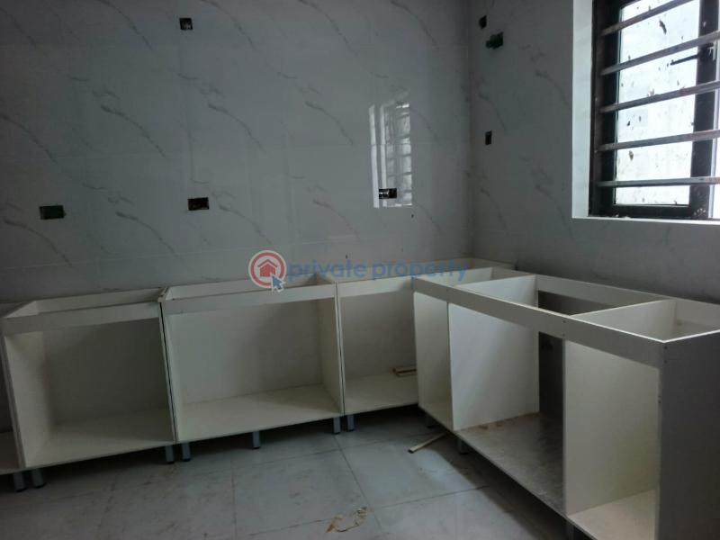 4 bedroom duplex with bq - 5 5 bedroom Duplex For Sale Aerodrome Gra Samonda Ibadan Oyo - 5