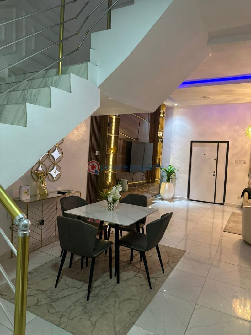 4 bedroom Duplex Short let Ologolo Lekki Lagos - 10