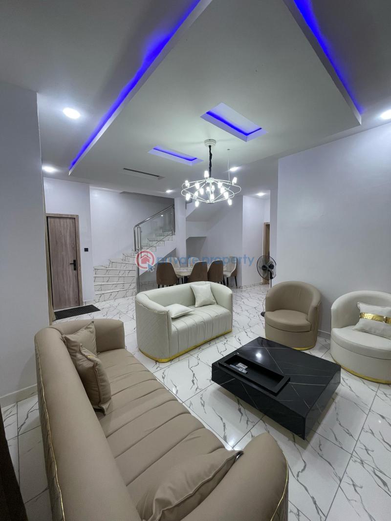 4 bedroom House Short let Ologolo Lekki Lagos - 0