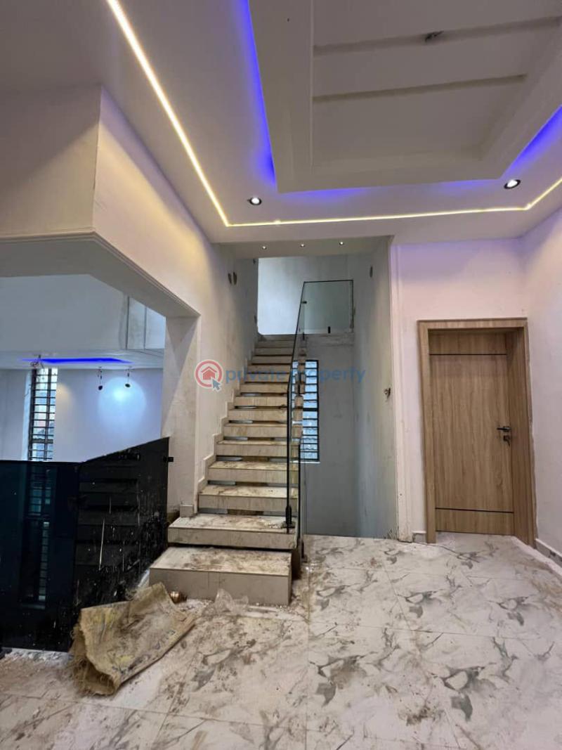 House For Sale Adeoje Estate, Akala Express, Ibadan Ibadan Oyo - 4