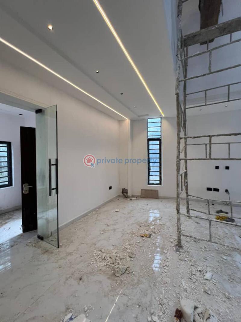 House For Sale Adeoje Estate, Akala Express, Ibadan Ibadan Oyo - 5