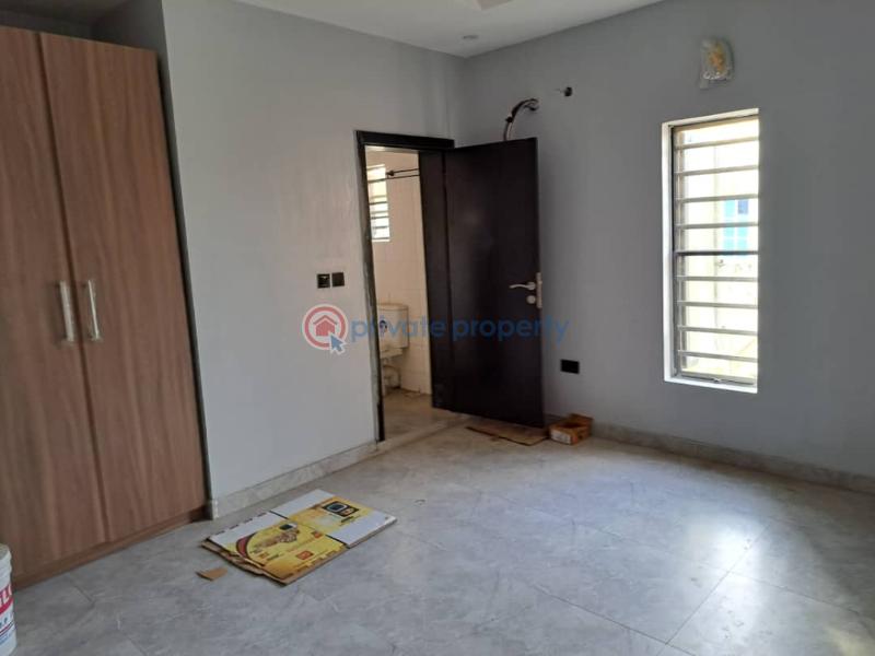 4 bedroom ensuite - 10 4 bedroom Detached Duplex For Sale Walter Siffre Ifako Gbagada Ifako-Gbagada Lagos - 10