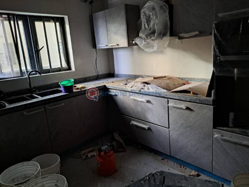 4 bedroom ensuite - 16 4 bedroom Detached Duplex For Sale Walter Siffre Ifako Gbagada Ifako-Gbagada Lagos - 16