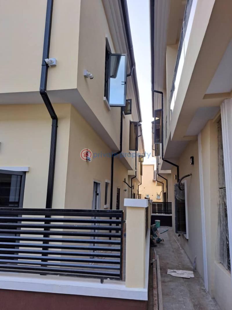 4 bedroom ensuite - 1 4 bedroom Detached Duplex For Sale Walter Siffre Ifako Gbagada Ifako-Gbagada Lagos - 1