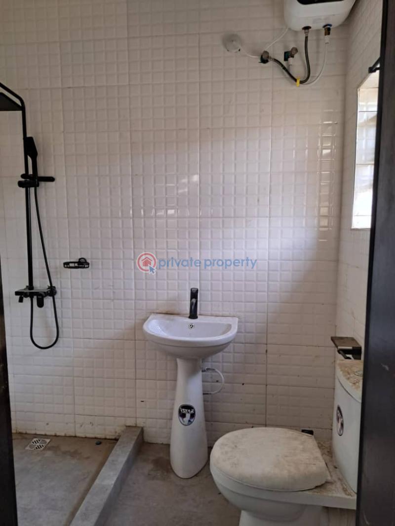 4 bedroom ensuite - 11 4 bedroom Detached Duplex For Sale Walter Siffre Ifako Gbagada Ifako-Gbagada Lagos - 11