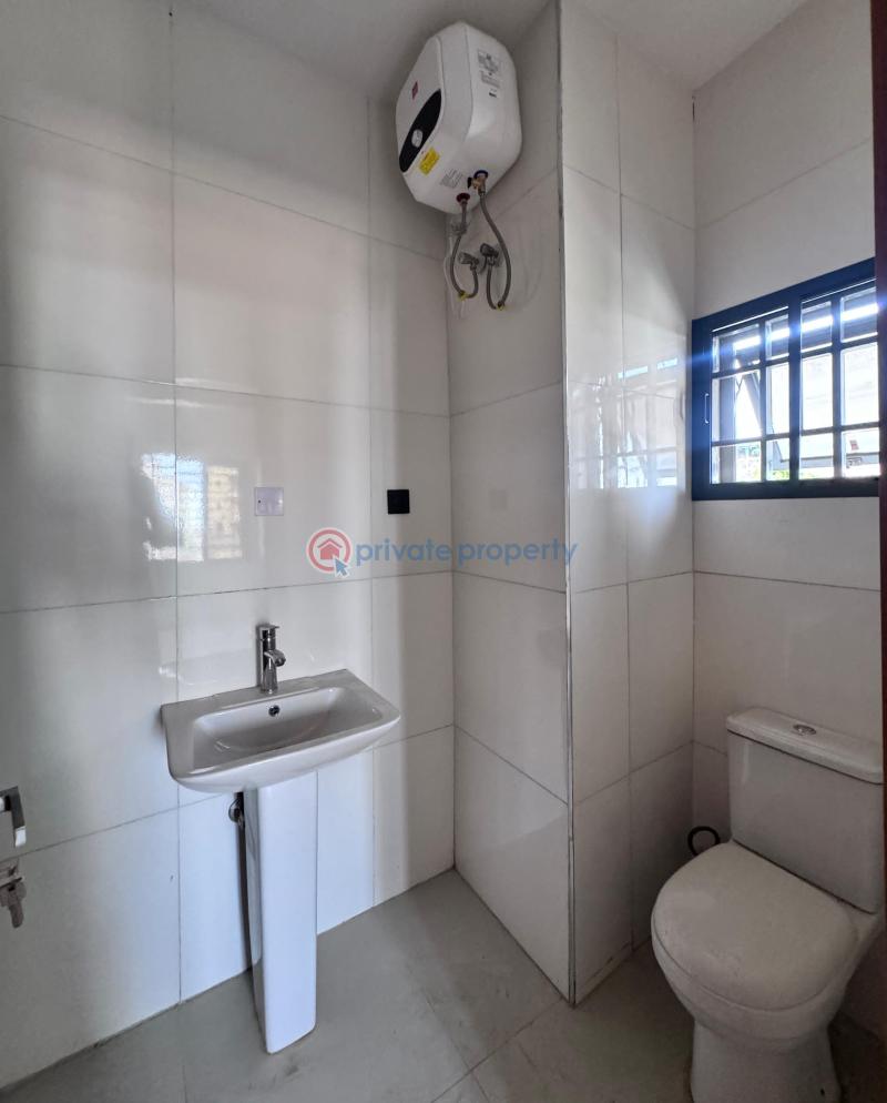 4 bedroom House For Sale Jahi Abuja Phase 2  - 12