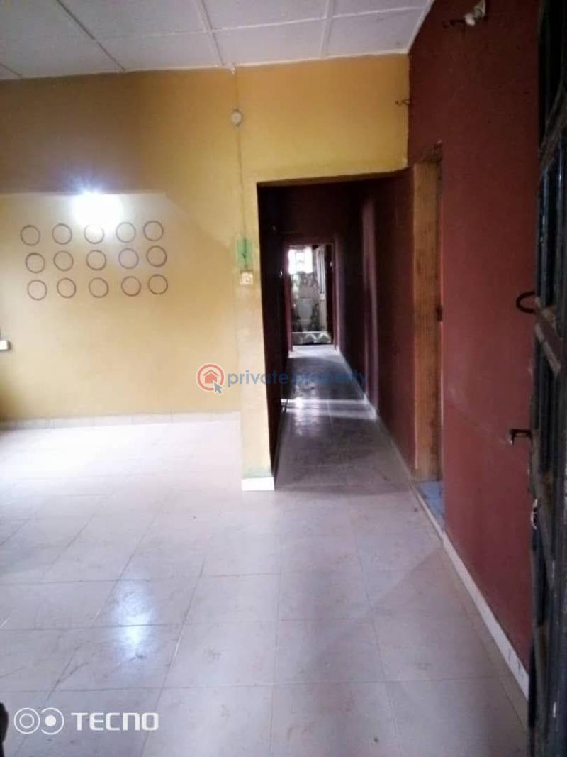 4 bedroom Block Of Flats For Rent Ogijo Ikorodu Lagos - 3
