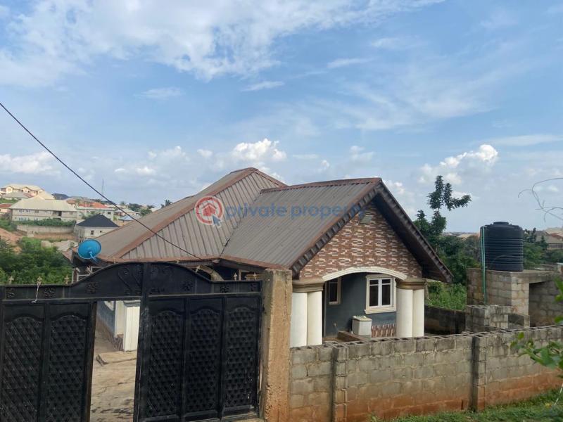 4 bedroom Block Of Flats For Sale Kusela Estate, Off Ologuneru Ido Road, Eleyele Ibadan Ibadan Oyo - 1