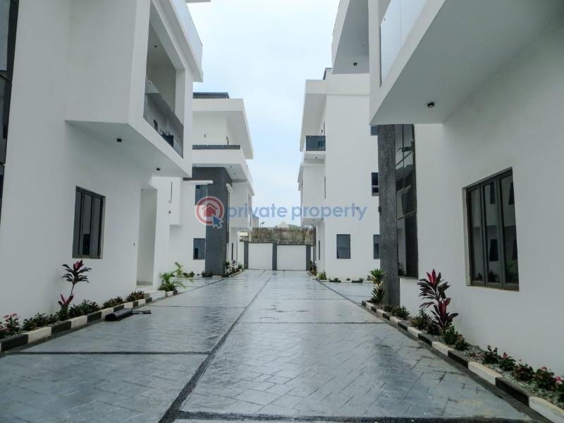 4 bedroom Detached Duplex For Sale Street Guzape Abuja Phase 1  - 15