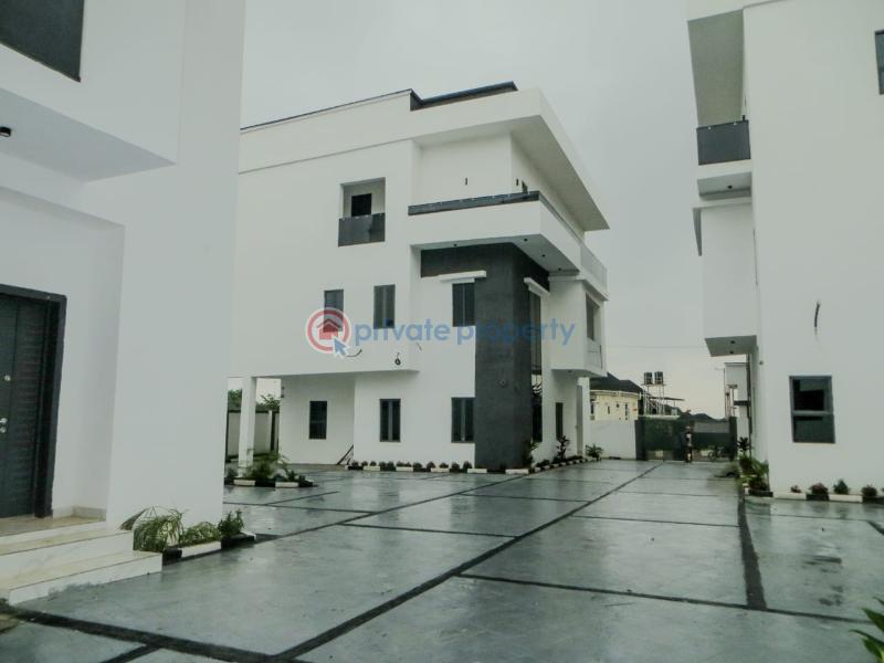 4 bedroom Detached Duplex For Sale Street Guzape Abuja Phase 1  - 1