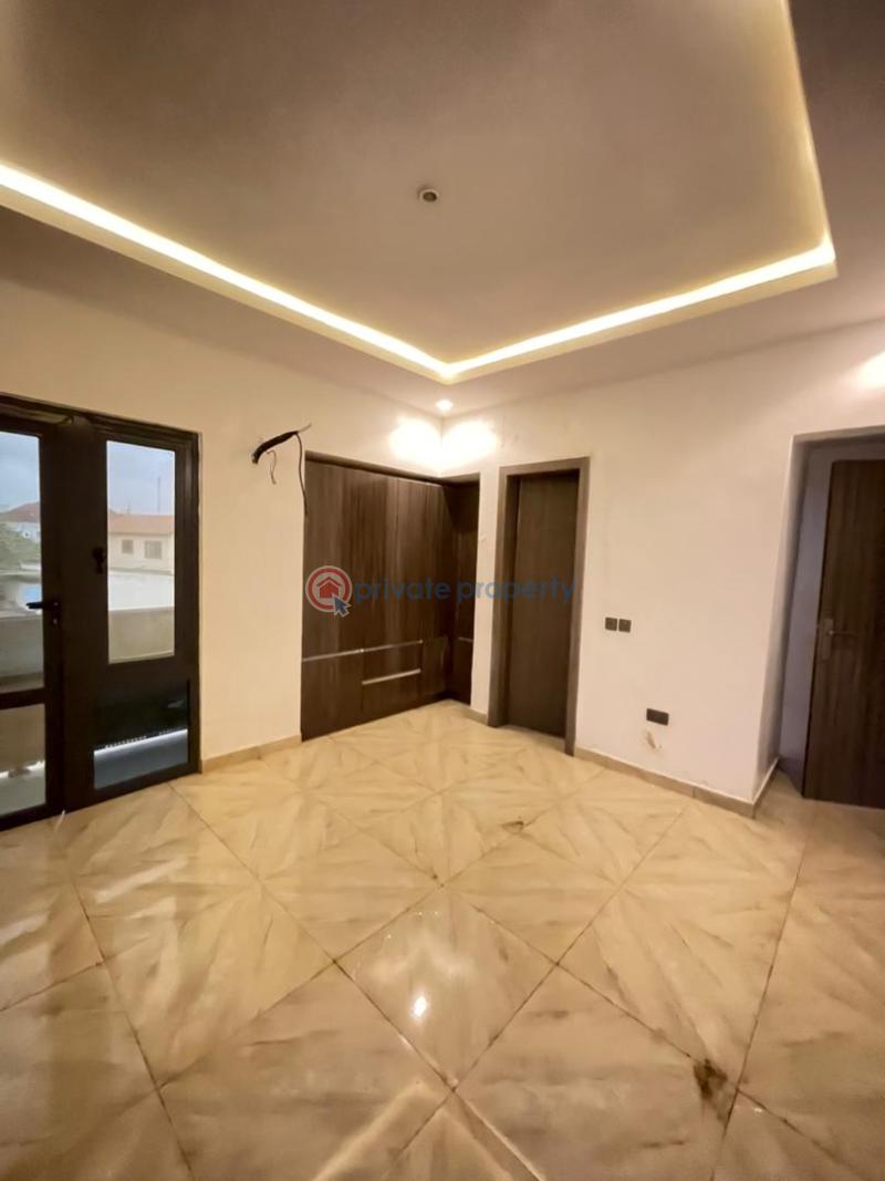 4 bedroom Detached Duplex For Sale Surulere Lagos - 19