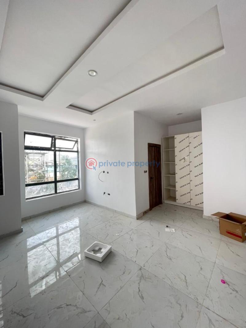 4 bedroom Semi detached Duplex For Sale Opebi Ikeja Lagos - 11
