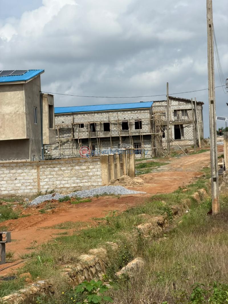 4 bedroom Detached Duplex For Sale Lugbe Abuja Phase 4  - 2