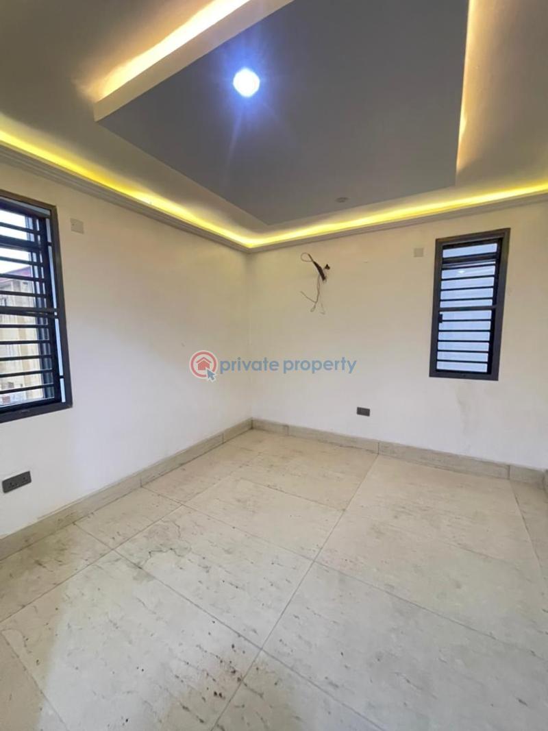 4 bedroom Detached Duplex For Sale Surulere Lagos - 9