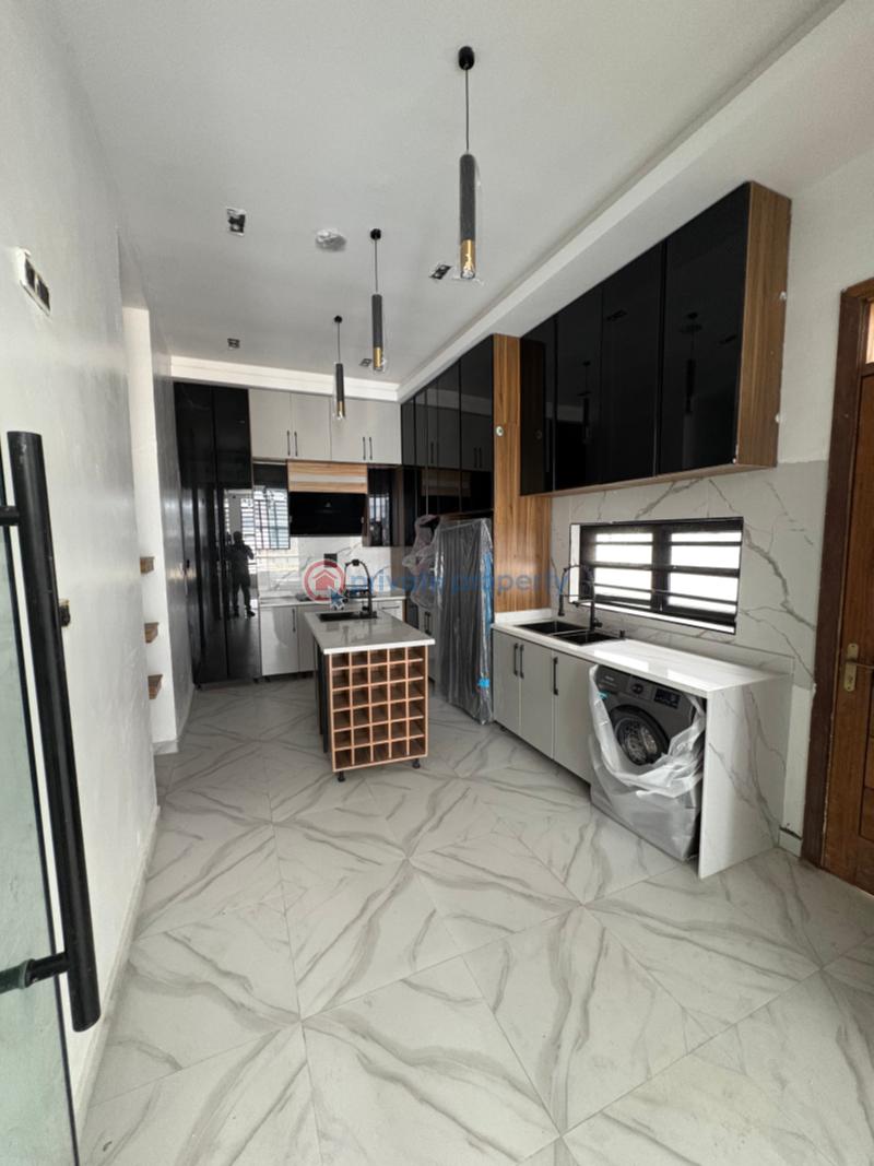 4 bedroom Detached Duplex For Sale Orchid Road Lekki Expressway Lagos - 11