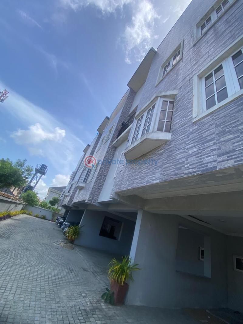 3 bedroom Flat & Apartment For Rent Ikate Elegushi Lekki Lagos - 1