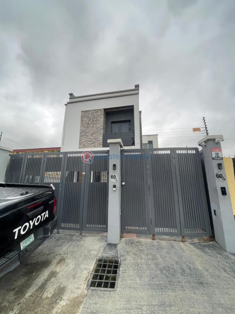 4 bedroom Detached Duplex For Sale Surulere Lagos - 17