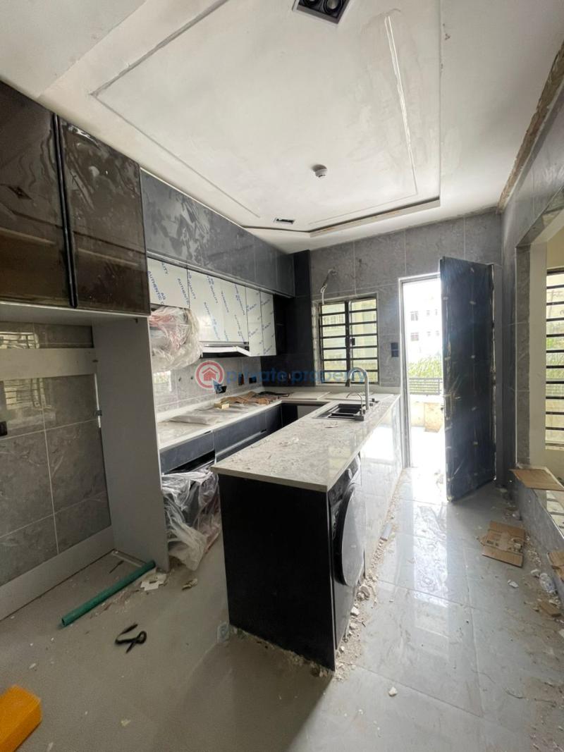 4 bedroom Detached Duplex For Sale Surulere Lagos - 8