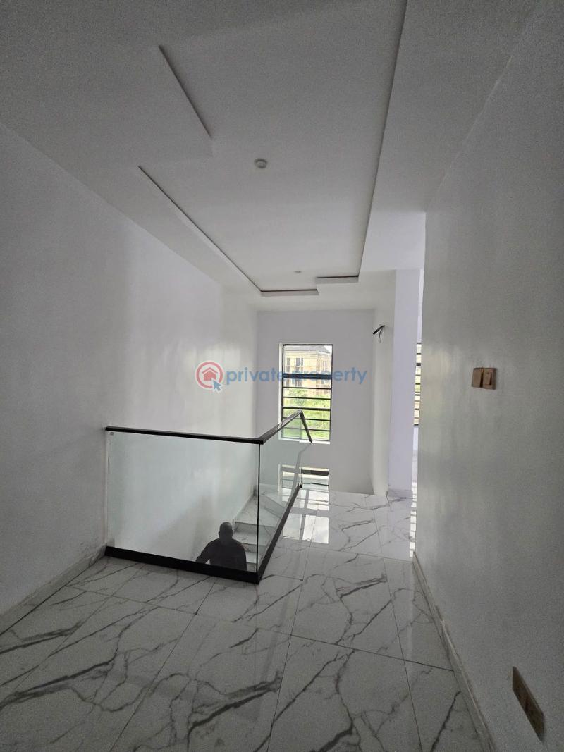 4 bedroom Detached Duplex For Sale Carlton Gate Estate, Akobo Akobo Ibadan Oyo - 2