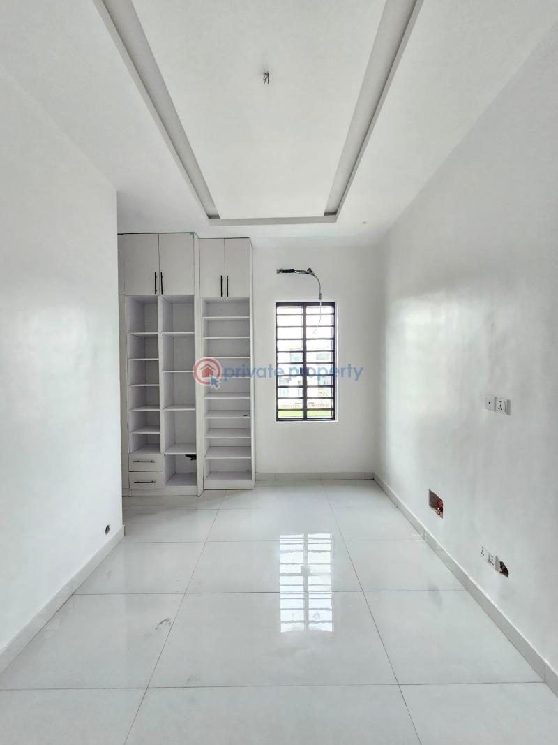 4 bedroom House For Sale Ikota Lekki Lagos - 3