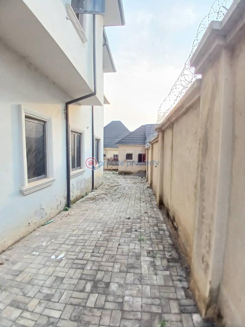 4 bedroom Detached Duplex For Sale Galadimawa District Galadimawa Abuja Phase 3  - 4