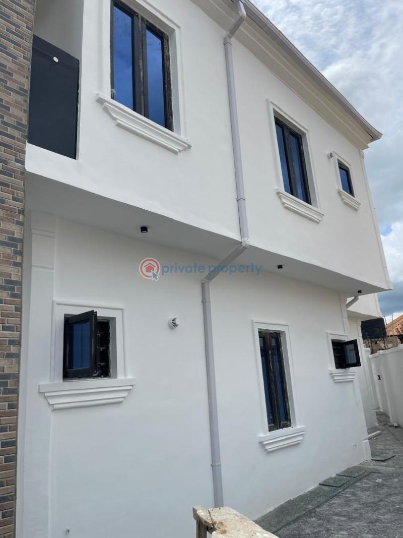4 bedroom Detached Duplex For Sale Oke Ibukun, Elebu Oluyole Extension Ibadan Oyo - 4