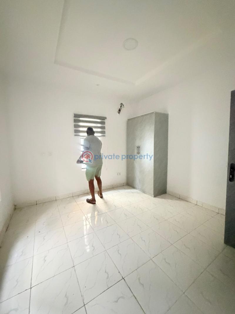 4 bedroom Detached Duplex For Sale Olowora Magodo Phaze 2 Omole Phase 2 Ojodu Lagos - 8