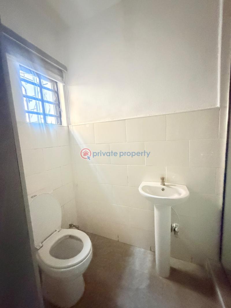 4 bedroom Detached Duplex For Sale Olowora Magodo Phaze 2 Omole Phase 2 Ojodu Lagos - 5