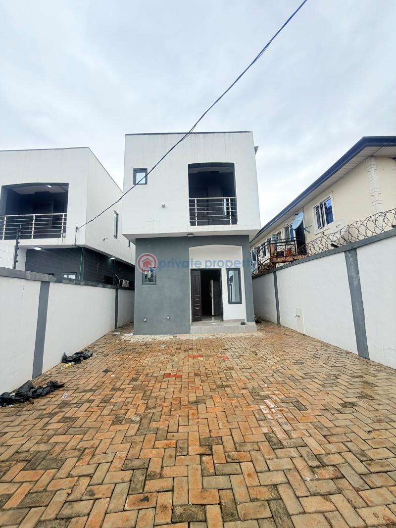 4 bedroom Detached Duplex For Sale Olowora Magodo Phaze 2 Omole Phase 2 Ojodu Lagos - 1