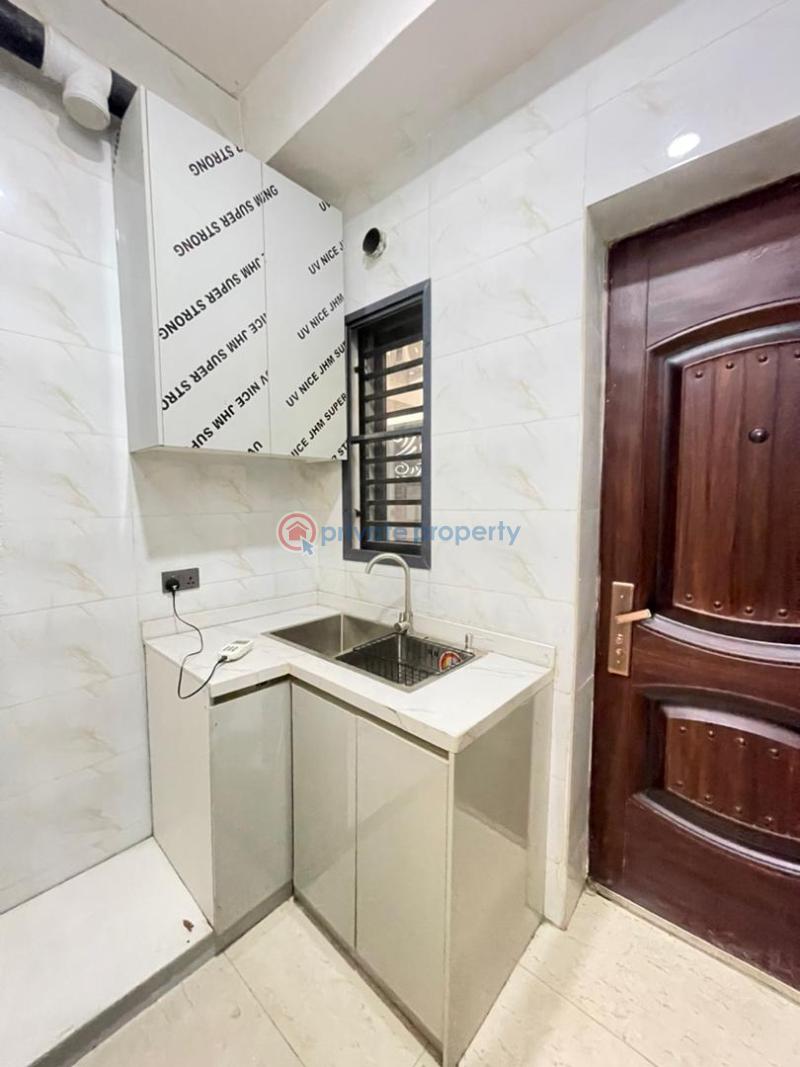4 bedroom Detached Duplex For Sale Surulere Lagos - 10