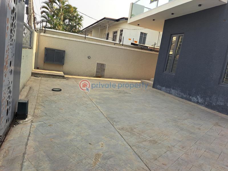 4 bedroom Detached Duplex For Sale Shoninare Estate, Maryland Ikeja Lagos - 2