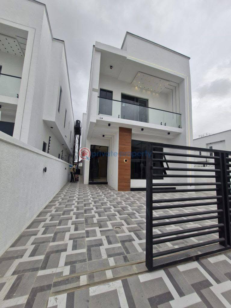 4 bedroom Flat & Apartment For Sale Ajah Lagos - 0