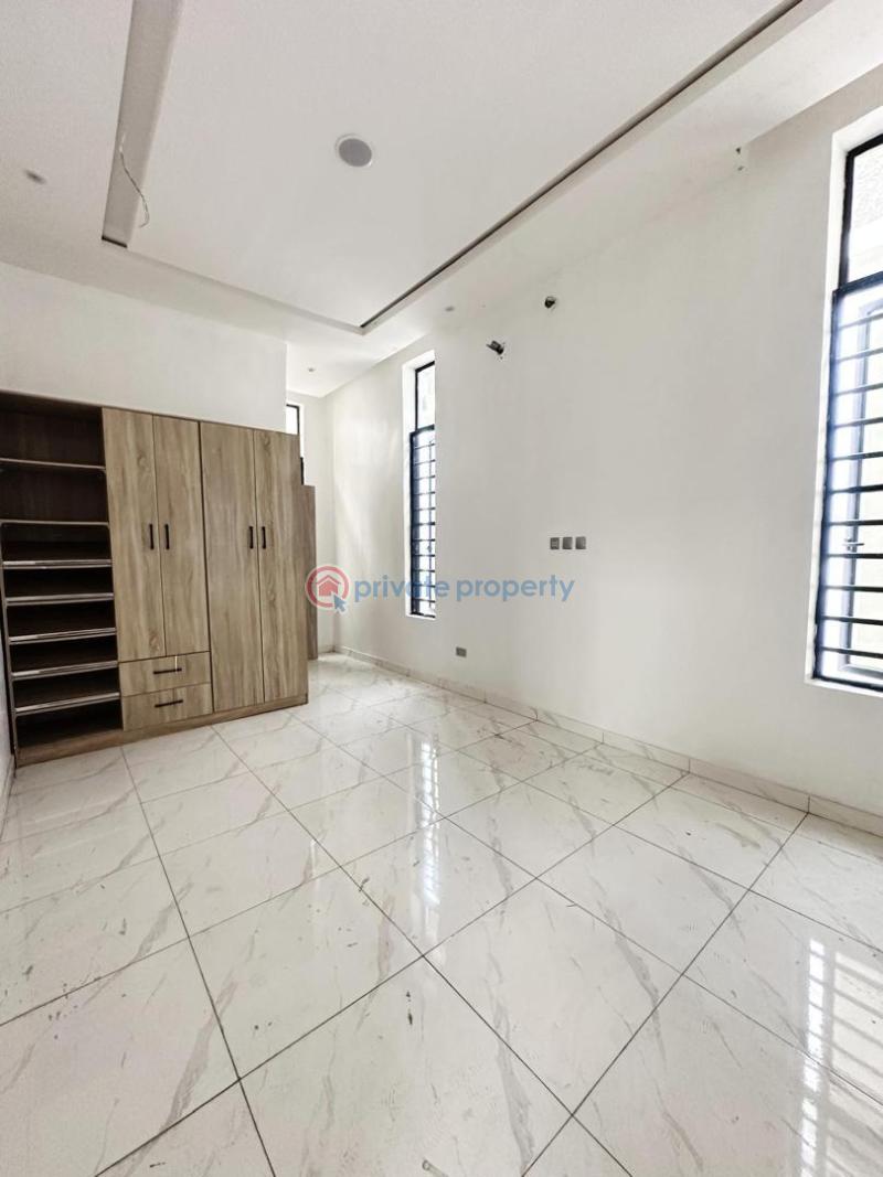 4 bedroom House For Sale Victoria Garden City, Lekki Lagos. Victoria Garden City Lekki Lagos - 4