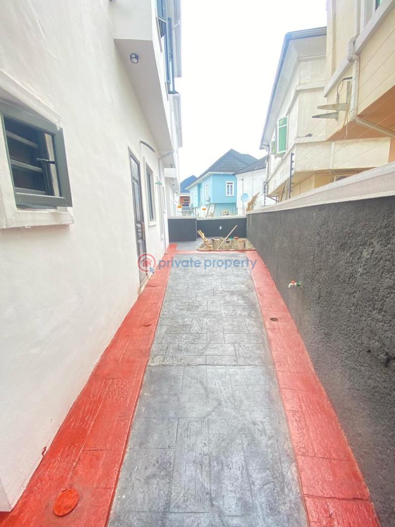 4 bedroom Detached Duplex For Sale Ikota Lekki Lagos - 11
