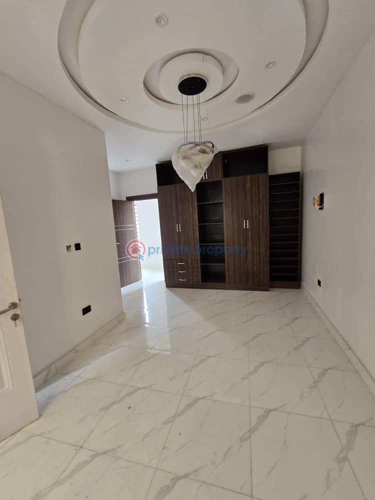 4 bedroom fully detached duplex with study and bq at magodo phase 2 - 12 4 bedroom Detached Duplex For Sale Magodo GRA Phase 2 Kosofe/Ikosi Lagos - 12