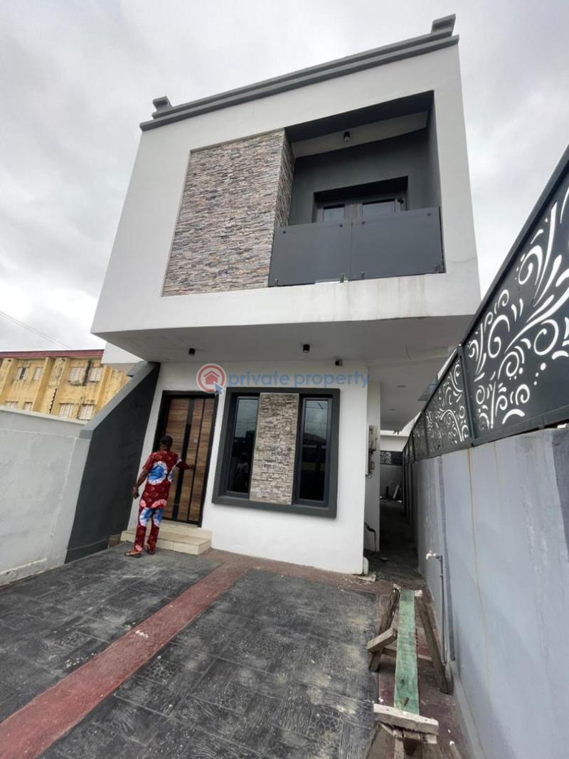 4 bedroom Detached Duplex For Sale Surulere Lagos - 14