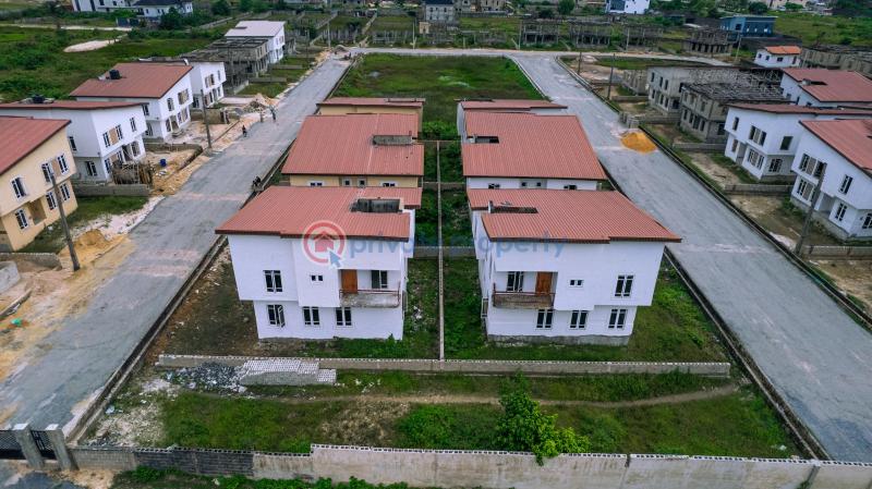 4 bedroom Detached Duplex For Sale Off Giwa Gardens Monastery Road Sangotedo Lagos - 6