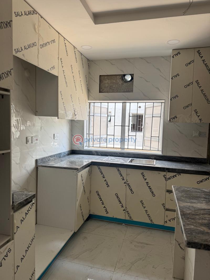 4 bedroom Detached Duplex For Sale Off Giwa Gardens Monastery Road Sangotedo Lagos - 25