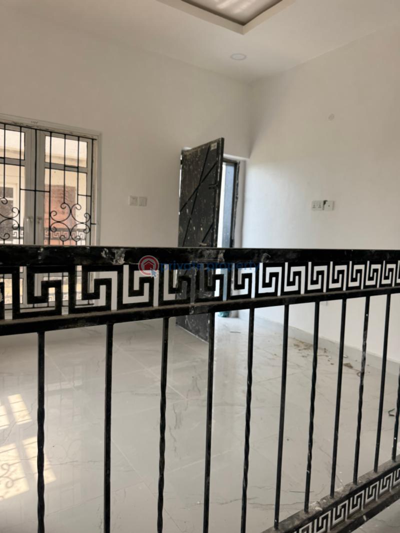 4 bedroom Detached Duplex For Sale Off Giwa Gardens Monastery Road Sangotedo Lagos - 18
