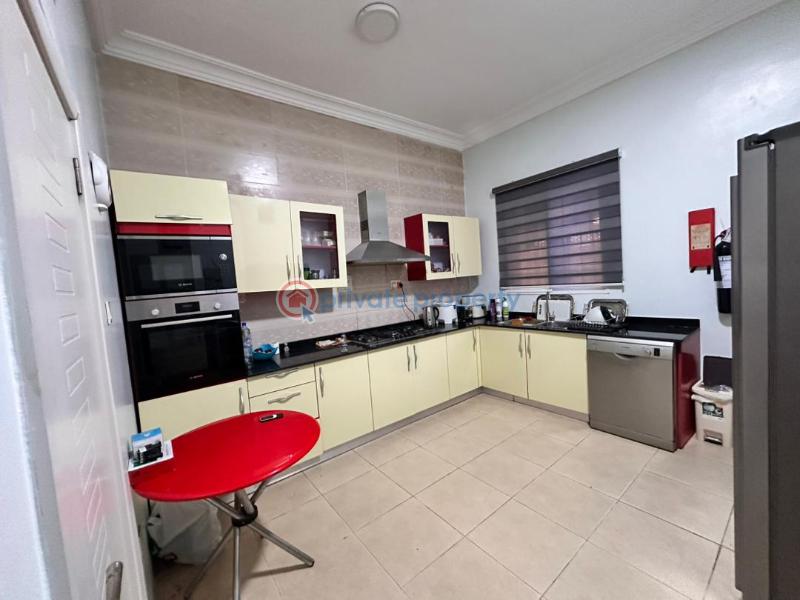 4 bedroom Flat & Apartment For Sale Jakande Lekki Lagos - 2