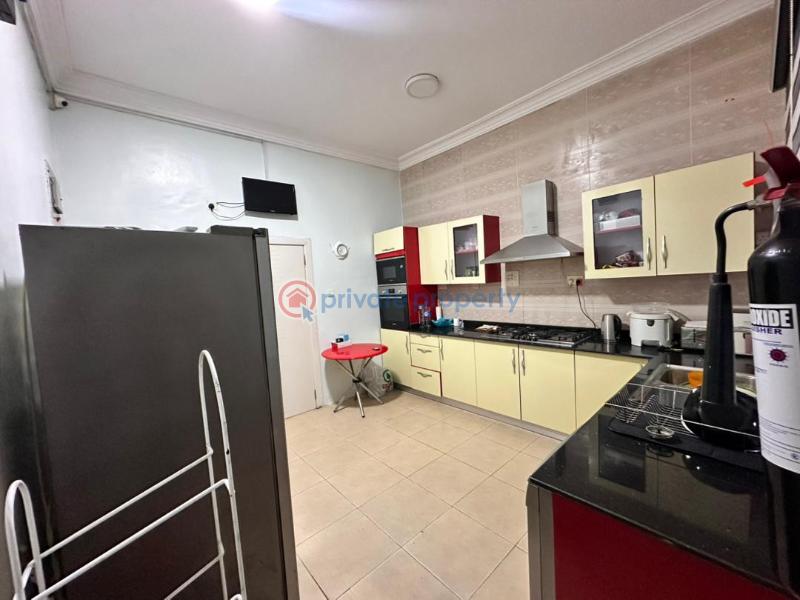 4 bedroom Flat & Apartment For Sale Jakande Lekki Lagos - 7