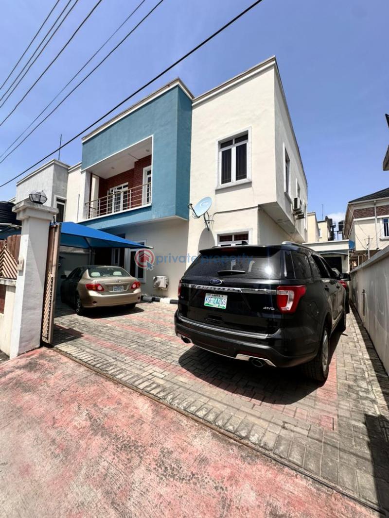4 bedroom Flat & Apartment For Sale Jakande Lekki Lagos - 0