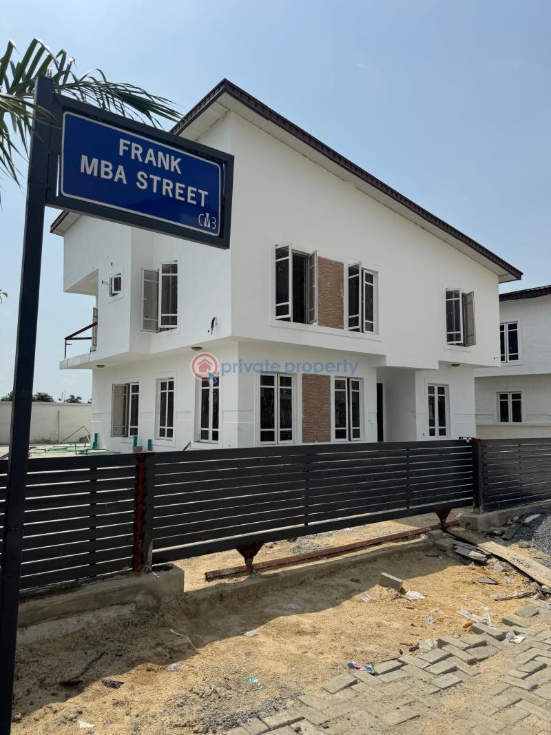 4 bedroom Detached Duplex For Sale Off Giwa Gardens Monastery Road Sangotedo Lagos - 11