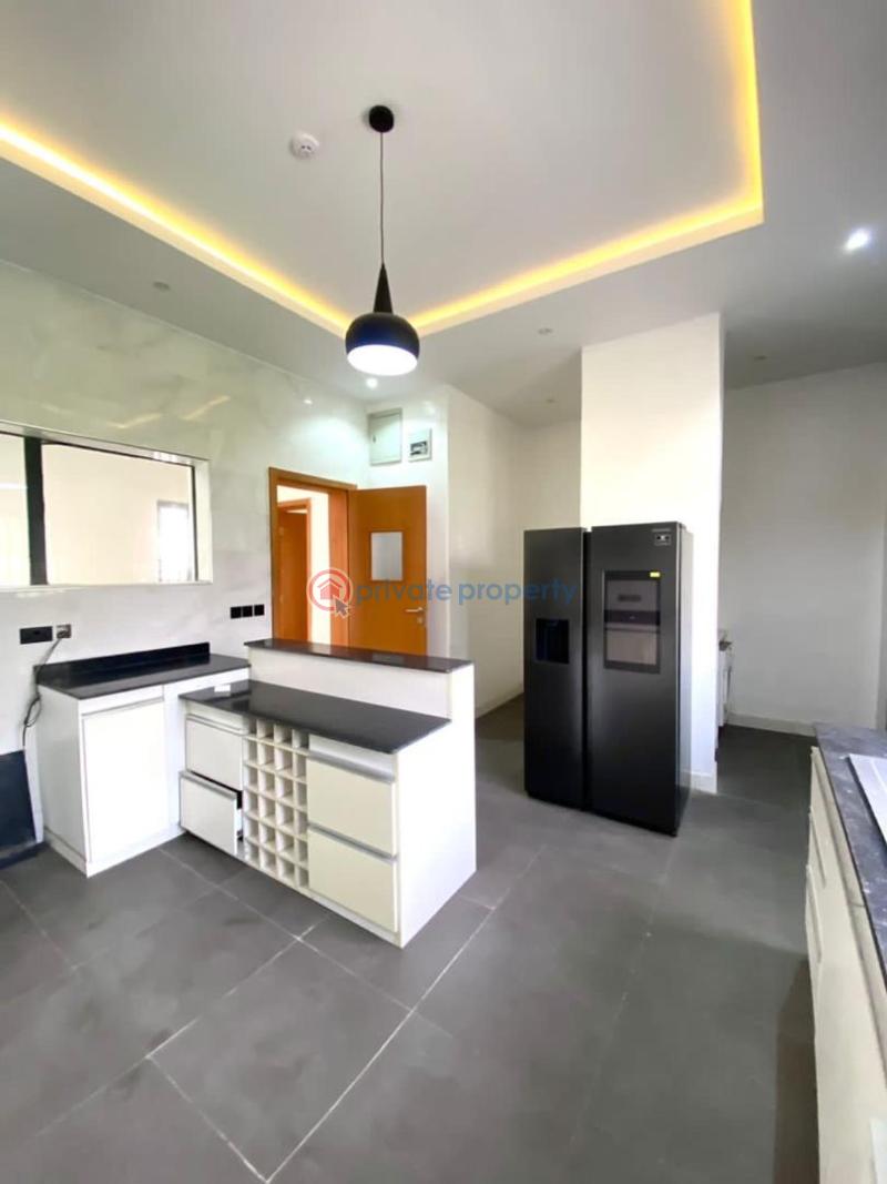 4 bedroom Detached Duplex For Sale Chevron Lekki Chevron Drive Lekki Lagos - 15