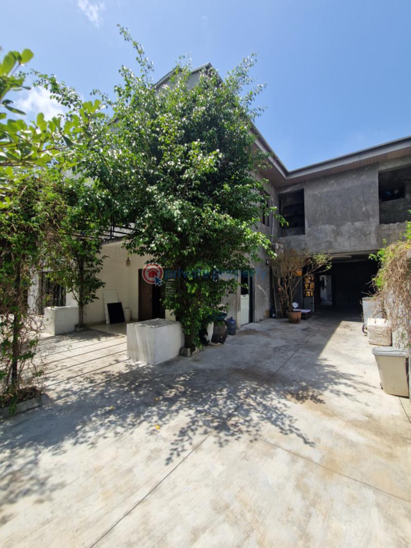 4 bedroom Commercial Property For Rent Off Admiralty Road Lekki Phase 1 Lagos - 2