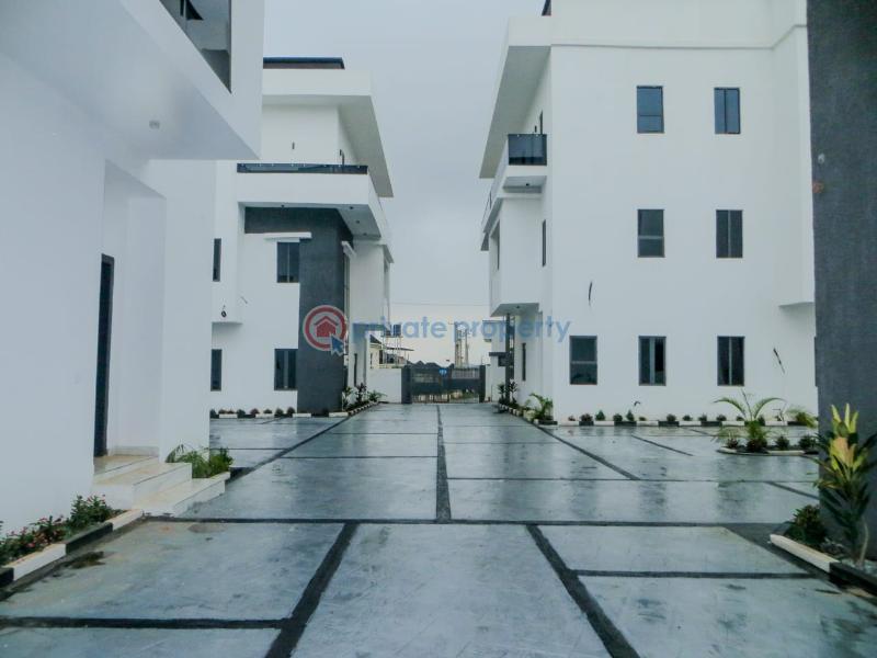 4 bedroom Detached Duplex For Sale Street Guzape Abuja Phase 1  - 2