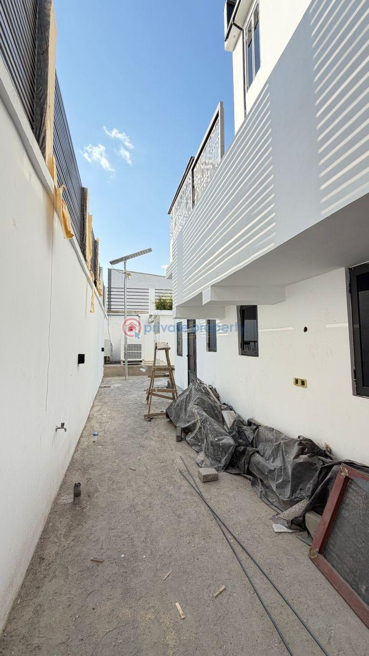 4 bedroom Detached Duplex For Sale Guzape Abuja Phase 1  - 1